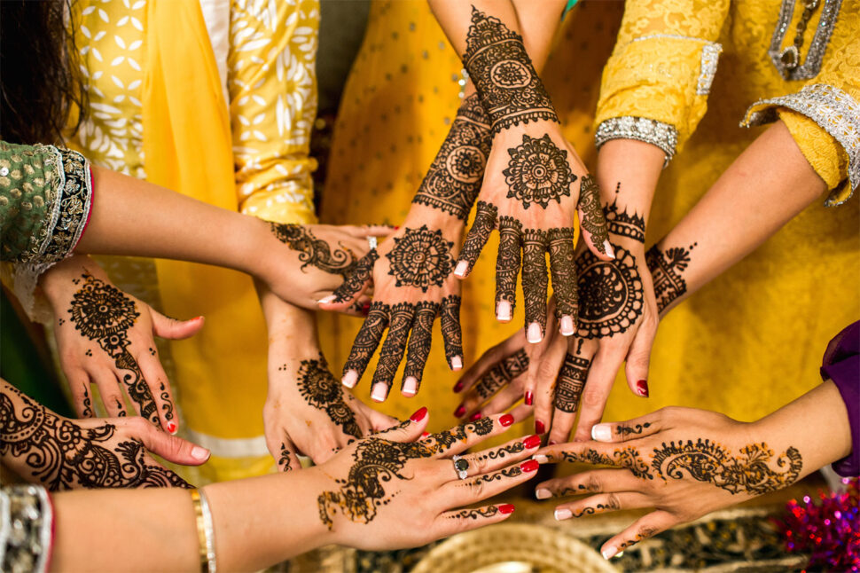mehendi ceremony on wedding in Ramnagar